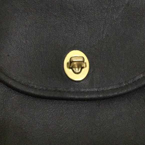 Rare Vintage Regina Coach Black Leather Mini Crossbody Handbag - Picture 3 of 9